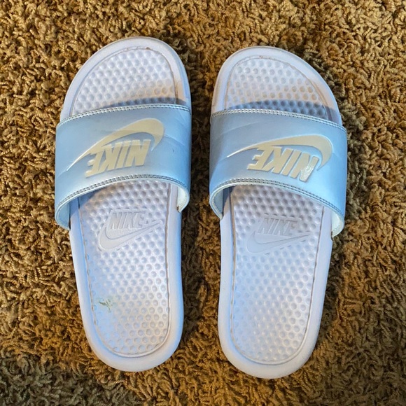 baby blue nike slides